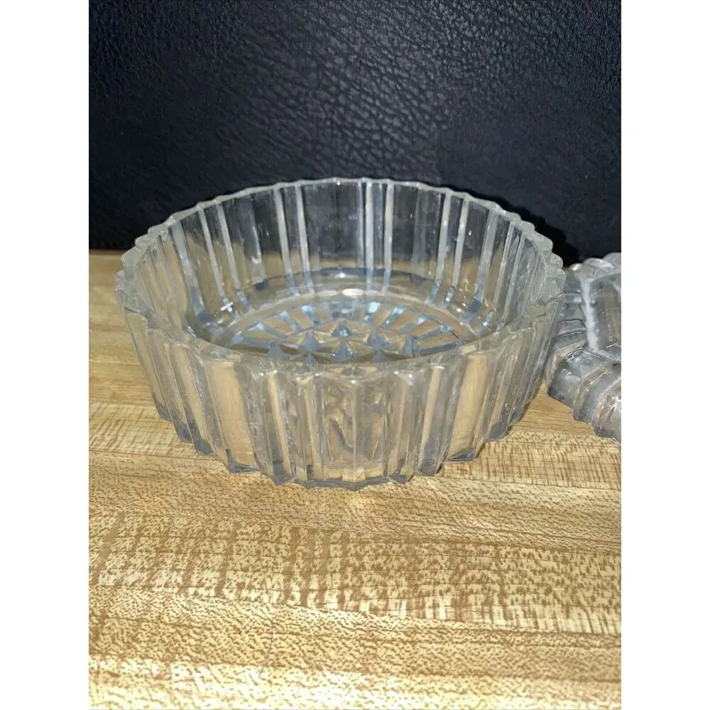 Vintage Vanity Powder Jar Trinket Jewel Box w/lid Antique Cut Glass 4.5” Dia